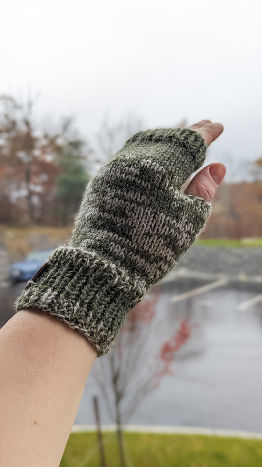 Army Green Merino Will Mitten