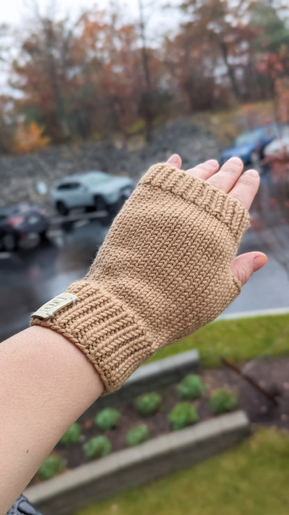 Merino Wool Beige Mitten