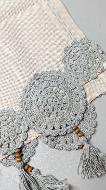 Hand Crochet on Linen| Set of 2 pillow cases and 1 table runner